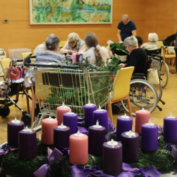 News_Adventkranz dekorieren-28.11.2024_08